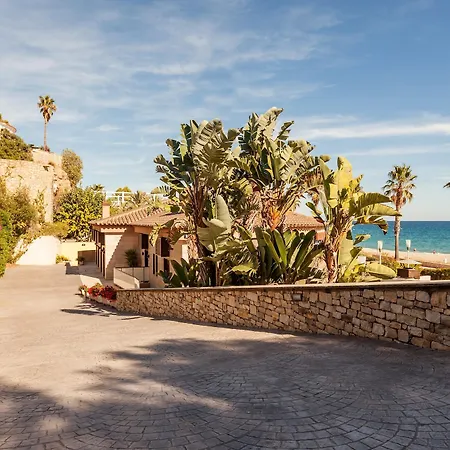 Hotel Cala Cristal By Pierre & Premium 3*